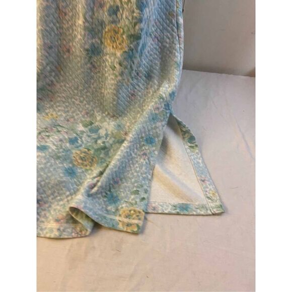 Miss Elaine Grandma Style Blue Floral zipper Robe rn#17414 medium pockets 46" - Picture 3 of 8